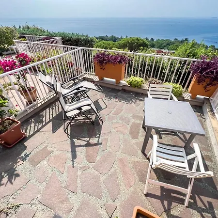 Casa Vista Mare Le Ginestre Varazze