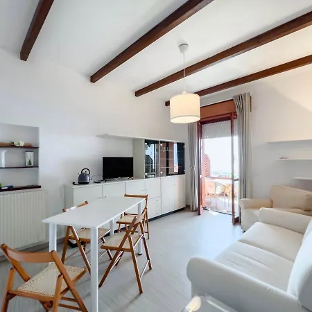 Casa Vista Mare Le Ginestre Apartman Varazze