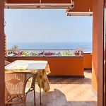 アパート Casa Vista Mare Le Ginestre ヴァラッツェ