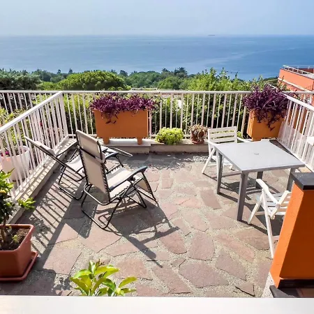 Casa Vista Mare Le Ginestre דירה